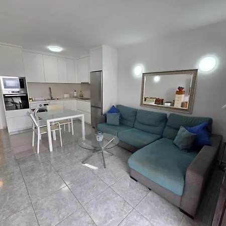 Victoria Court Ii * Los Cristianos (Tenerife)